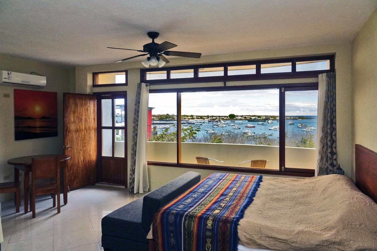 The Galeodan Suites Puerto Baquerizo Moreno Bagian luar foto